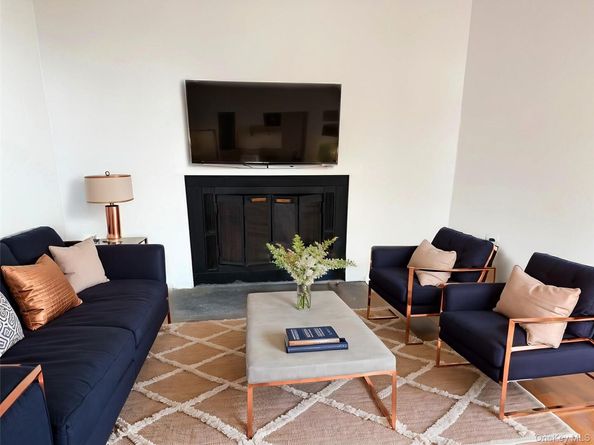 15 Greenridge Avenue 20H, White Plains NY 10605