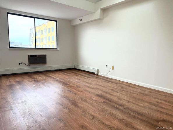 15 Greenridge Avenue 20H, White Plains NY 10605