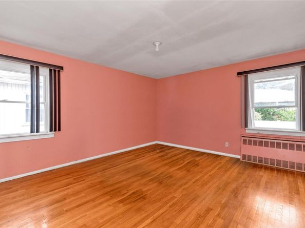 15-03 Dunbar Street, Far Rockaway NY 11691