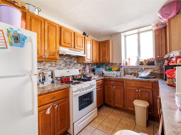 838 Courtlandt Avenue, Bronx NY 10451