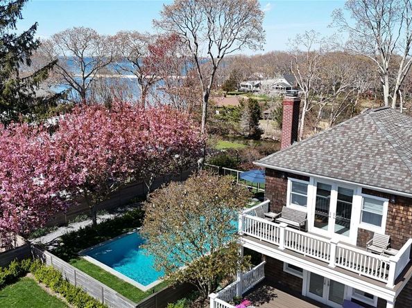 56 Cedar Point Lane, Sag Harbor NY 11963