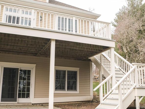 6 Holly Knolls, Armonk NY 10504