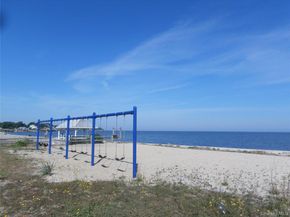 52325 County Road 48 31, Southold NY 11971