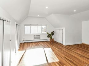 38 Fireplace Lane, Hicksville NY 11801