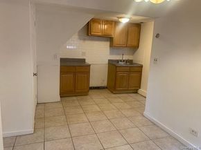 1052 Brinsmade Avenue, Bronx NY 10465