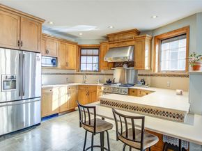 66-71 74th Street, Middle Village NY 11379