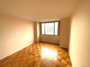 27110 Grand Central Parkway 5M, Floral Park NY 11005