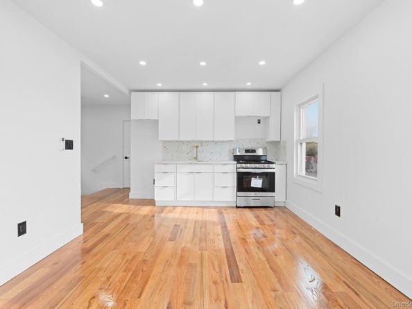 115-39 202nd Street, Saint Albans NY 11412