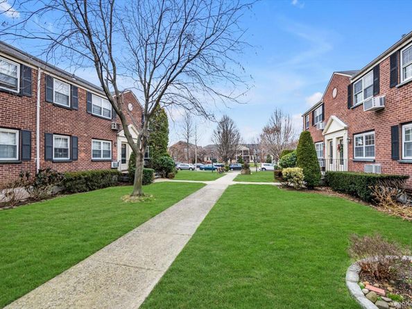 69-18 Bell Boulevard B, Bayside NY 11364