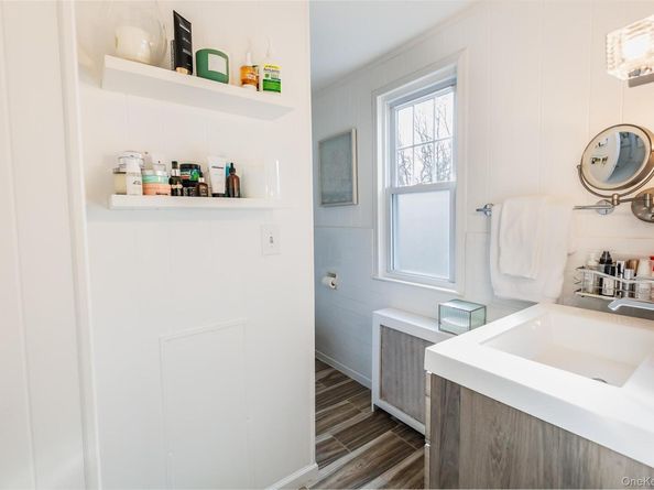 31 Jacobson Avenue, Huntington NY 11743