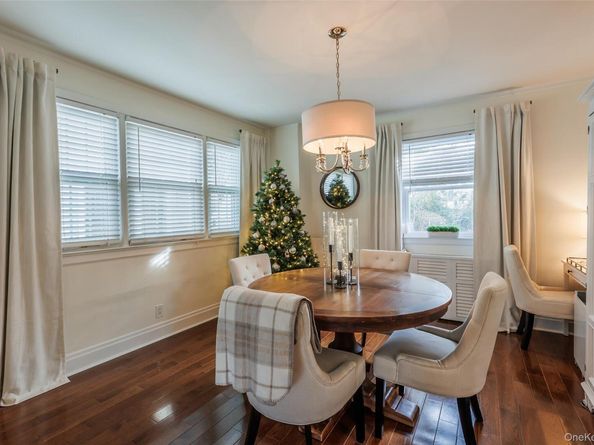 31 Jacobson Avenue, Huntington NY 11743