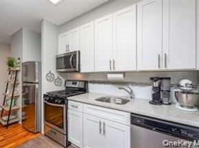 25 W Broadway 204, Long Beach NY 11561