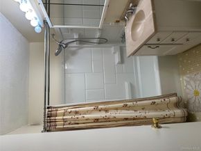 72-35 112 Street 2E, Forest Hills NY 11375