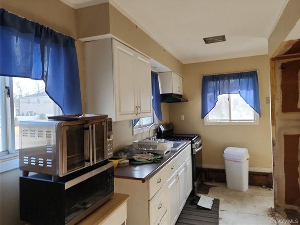 48 Lumur Drive, Sayville NY 11782