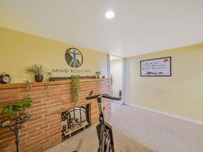 15 Penn Drive, Smithtown NY 11787