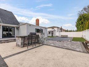 320 Clearview Lane, Massapequa NY 11758