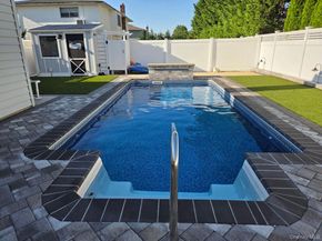 320 Clearview Lane, Massapequa NY 11758