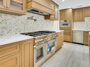 7 McCulloch Drive, Dix Hills NY 11746