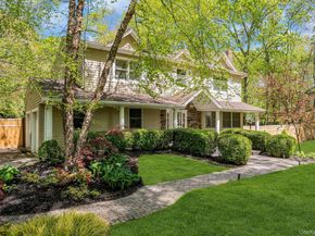 7 McCulloch Drive, Dix Hills NY 11746