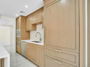 7 McCulloch Drive, Dix Hills NY 11746