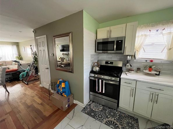 115102 217th Street, Cambria Heights NY 11411