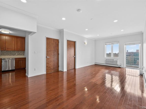 149-06 Northern Boulevard 501, Flushing NY 11354