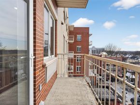 149-06 Northern Boulevard 501, Flushing NY 11354