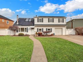 31 Bluespruce Road, Levittown NY 11756