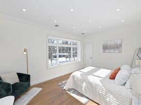 11 Edcris Lane, Huntington NY 11743