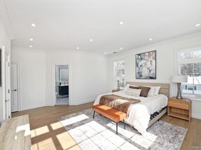 11 Edcris Lane, Huntington NY 11743