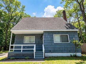 58 Norfleet Lane, Coram NY 11727