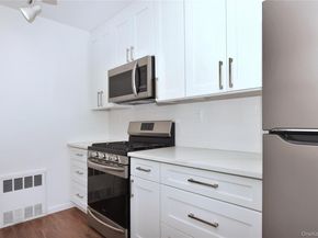 15 HILL PARK Avenue 1L, Great Neck Plaza NY 11021