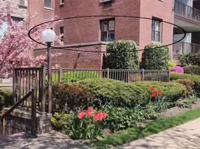 15 HILL PARK Avenue 1L, Great Neck Plaza NY 11021