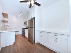 15 HILL PARK Avenue 1L, Great Neck Plaza NY 11021