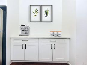 15 HILL PARK Avenue 1L, Great Neck Plaza NY 11021