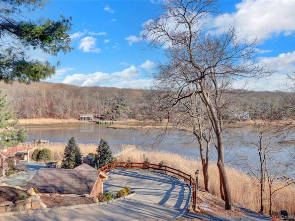 2 Riverview Terrace, Smithtown NY 11787