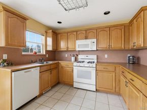 23 Goose Neck Lane, Riverhead NY 11901