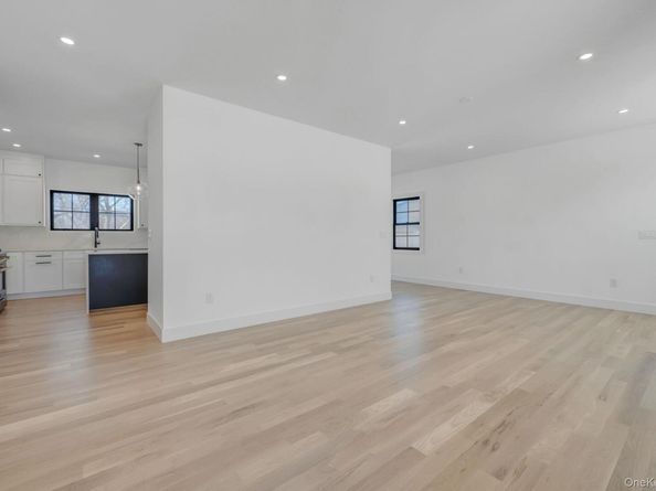 38 Pond Lane, Levittown NY 11756