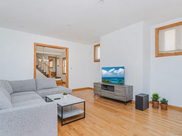 2071 E 35th Street, Brooklyn NY 11234