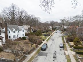 60 Parkway E, Mount Vernon NY 10552