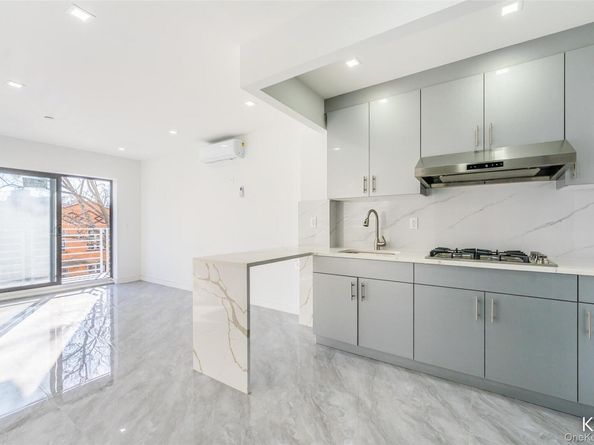 941 57TH Street 1A, Brooklyn NY 11219