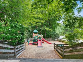 116 Valleyview Road, Irvington NY 10533