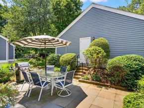 116 Valleyview Road, Irvington NY 10533