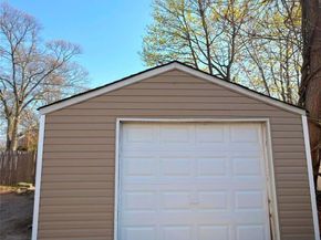 284 15th Street, West Babylon NY 11704