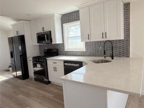 284 15th Street, West Babylon NY 11704