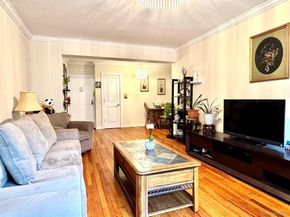 150-25 72ND Road 4C, Kew Garden Hills NY 11367