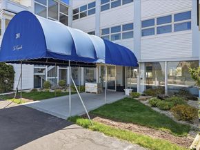 281 Dune Road 16B, Westhampton Beach NY 11978