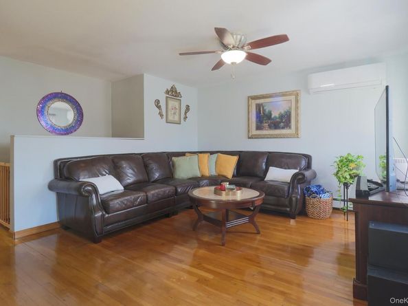 163 Floyd Street, Brentwood NY 11717