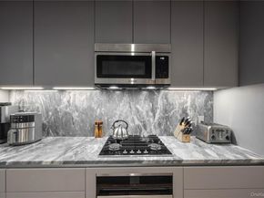 547 W 47th Street 509, New York (Manhattan) NY 10036