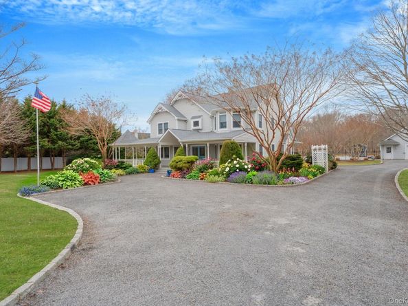 300 Private Road 8, Cutchogue NY 11935